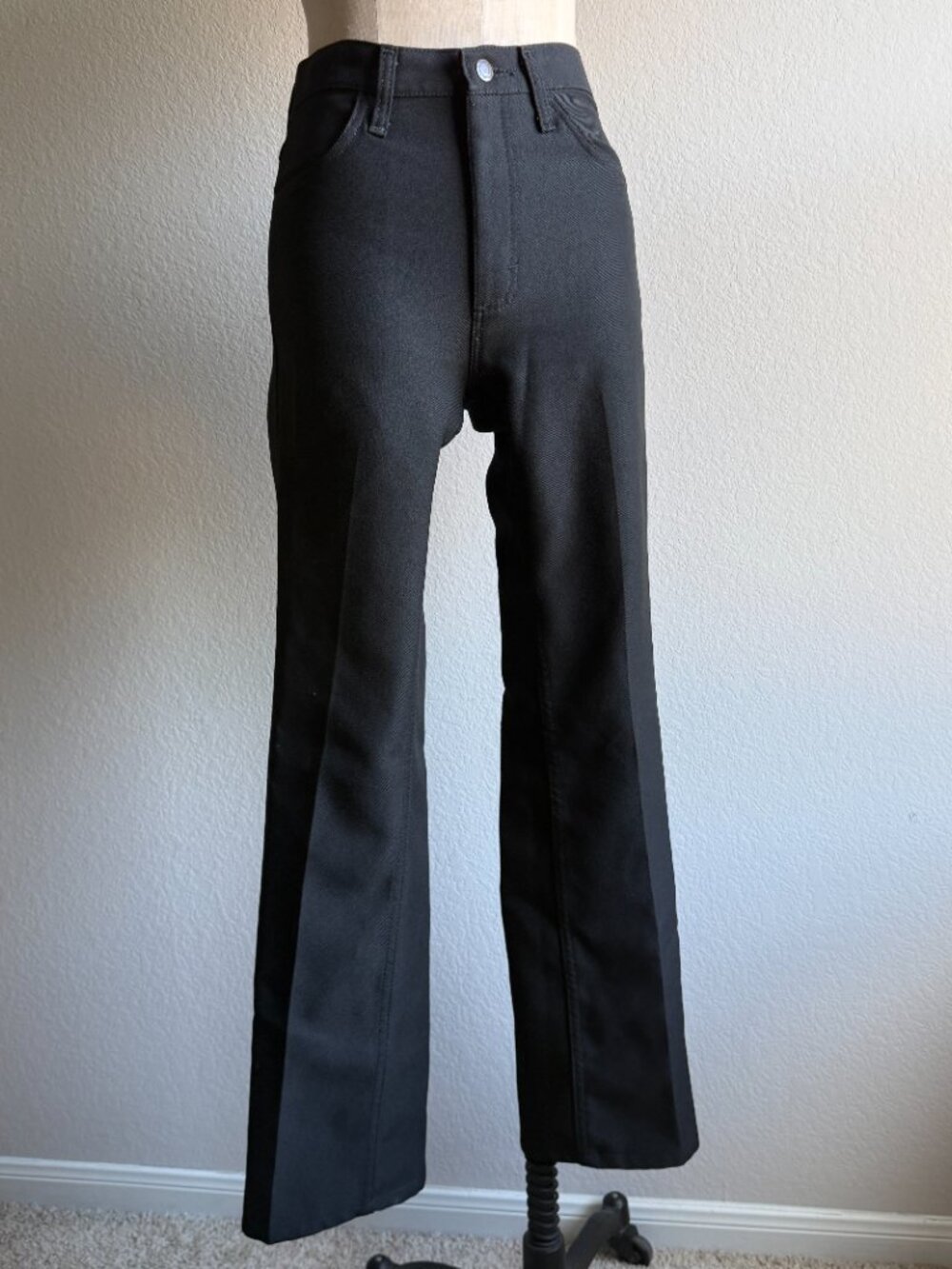Wrangler Wrancher Dress Jean Black Stay Pressed Pant size 28 x 32